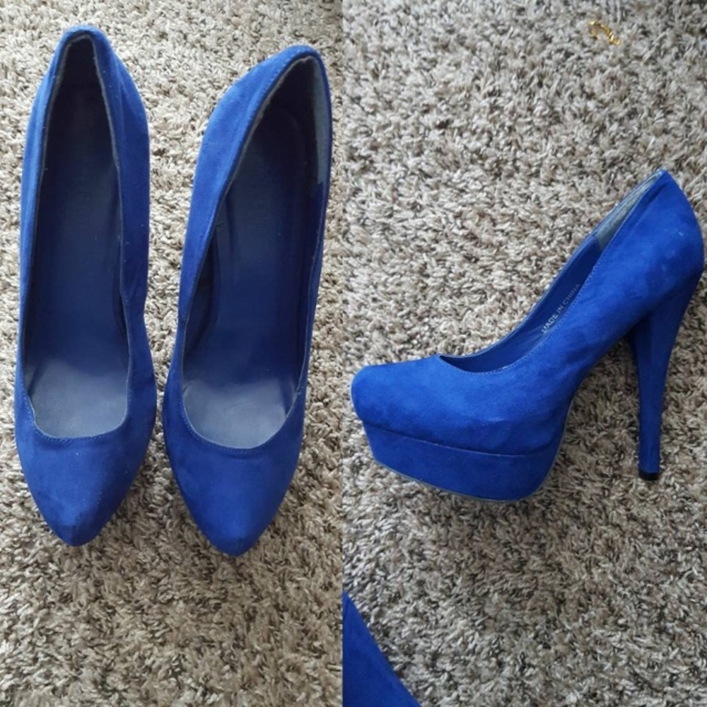 Wet Seal Blue Pump